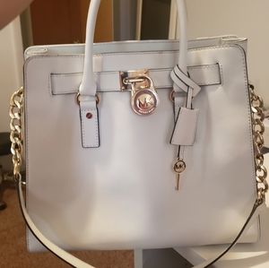 Micheal Kors Purse